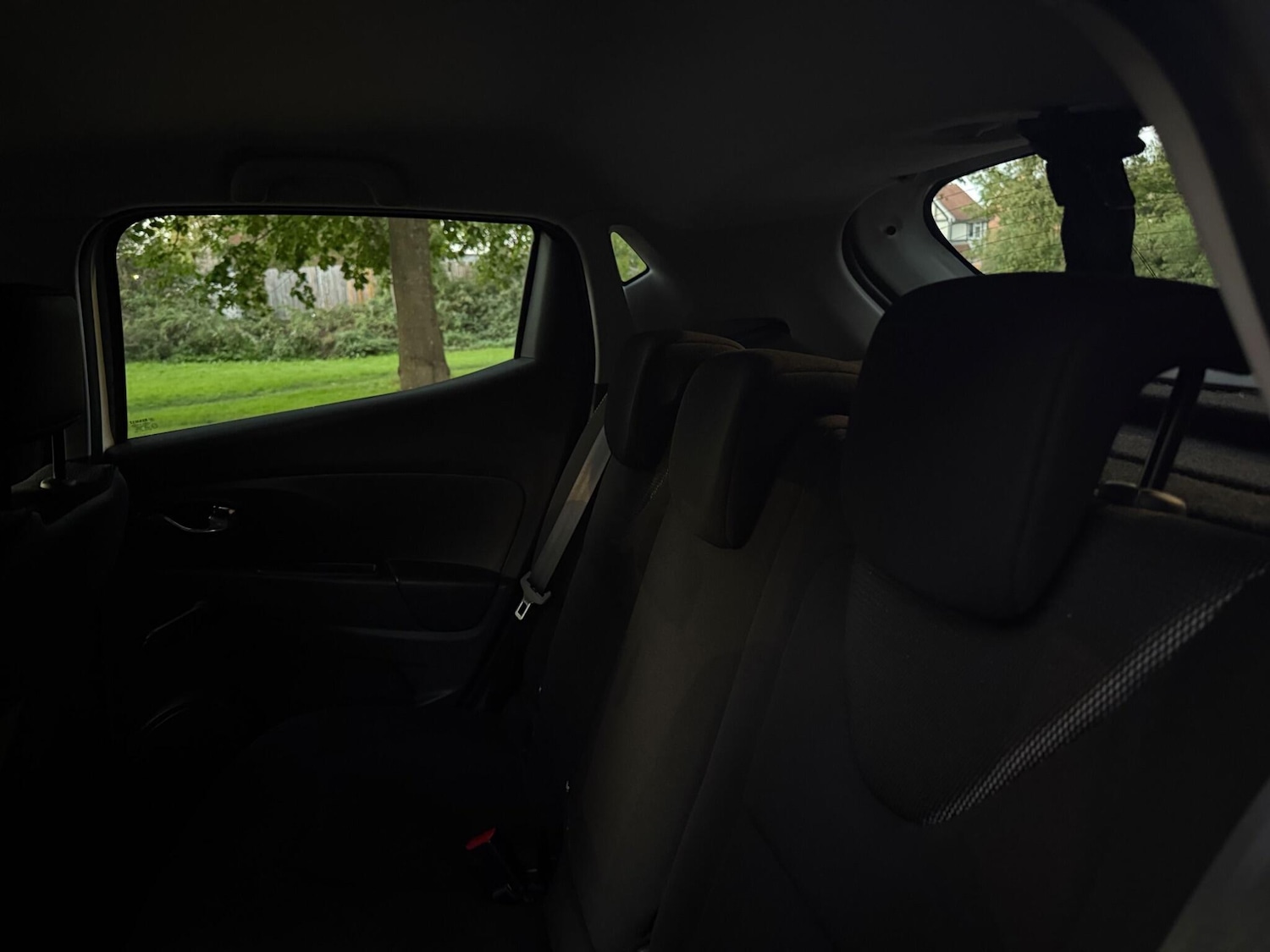 Used Renault Clio 2013 for sale - 76083835: Photo 37