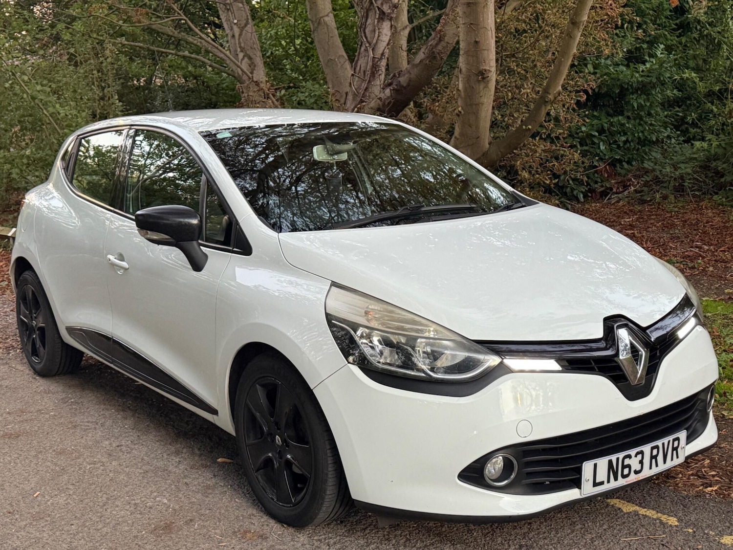 Used Renault Clio 2013 for sale - 76083835: Photo 5