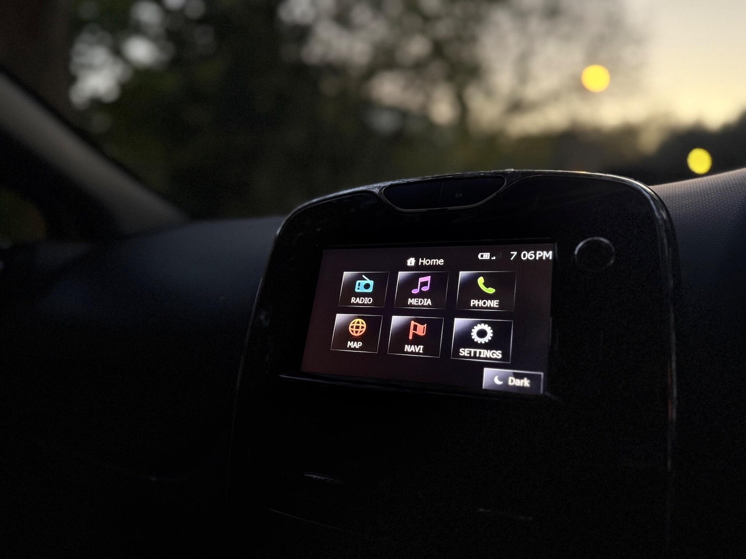 Used Renault Clio 2013 for sale - 76083835: Photo 59
