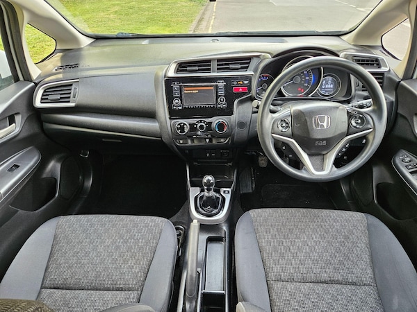Used Honda Jazz 2017 for sale - 75552968: Photo 29