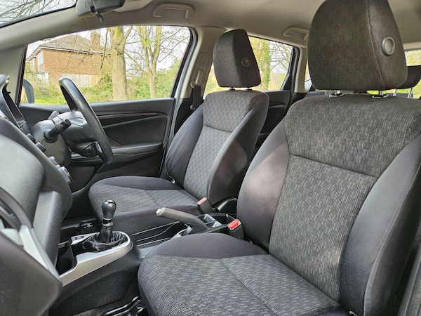 Used Honda Jazz 2017 for sale - 75552968: Photo 33