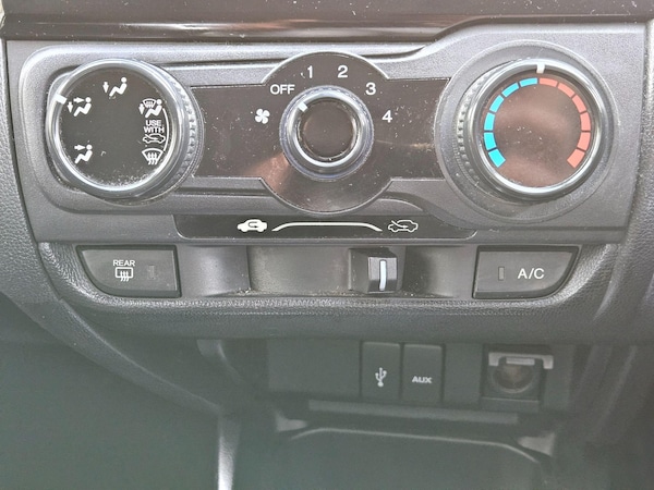 Used Honda Jazz 2017 for sale - 75552968: Photo 52