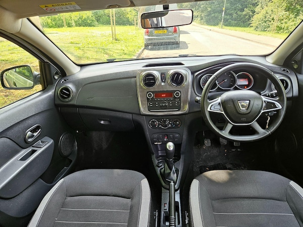 Used Dacia Sandero Stepway 2017 for sale - 75553110: Photo 10