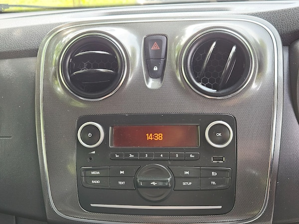 Used Dacia Sandero Stepway 2017 for sale - 75553110: Photo 3