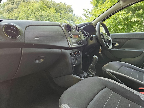 Used Dacia Sandero Stepway 2017 for sale - 75553110: Photo 48