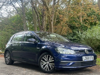 Used Volkswagen Golf 2018 for sale - 76024764: Photo