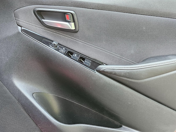 Used Mazda Mazda2 2018 for sale - 76239589: Photo 22