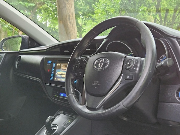 Used Toyota Auris 2019 for sale - 76239959: Photo 2