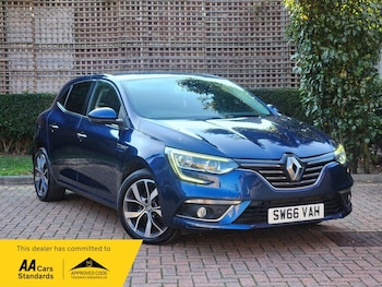 Used Renault Megane 2017 for sale - 78702976: Photo