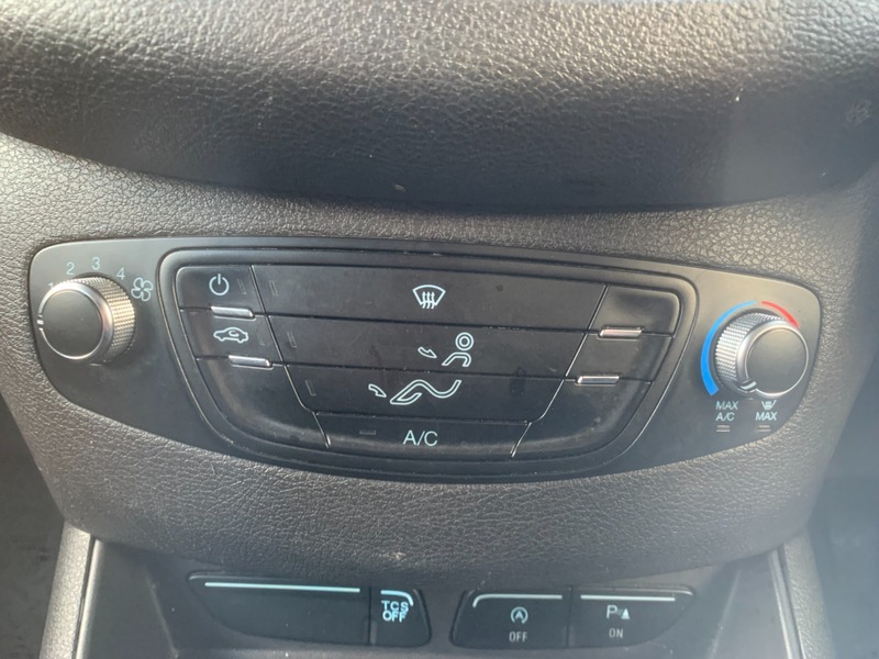 Used Ford Transit Courier 2020 for sale - 76211038: Photo 19