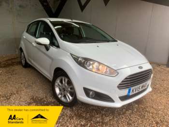 2015 - ZETEC*TWO KEYS*MOT DUE 27/09/2025*3THREE FORMER KEEPERS*RECENT FULL SERVICE 5-Door