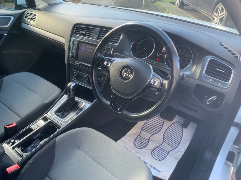 Used Volkswagen Golf 2015 for sale - 77342386: Photo 14