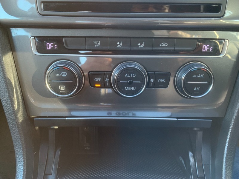 Used Volkswagen Golf 2015 for sale - 77342386: Photo 28