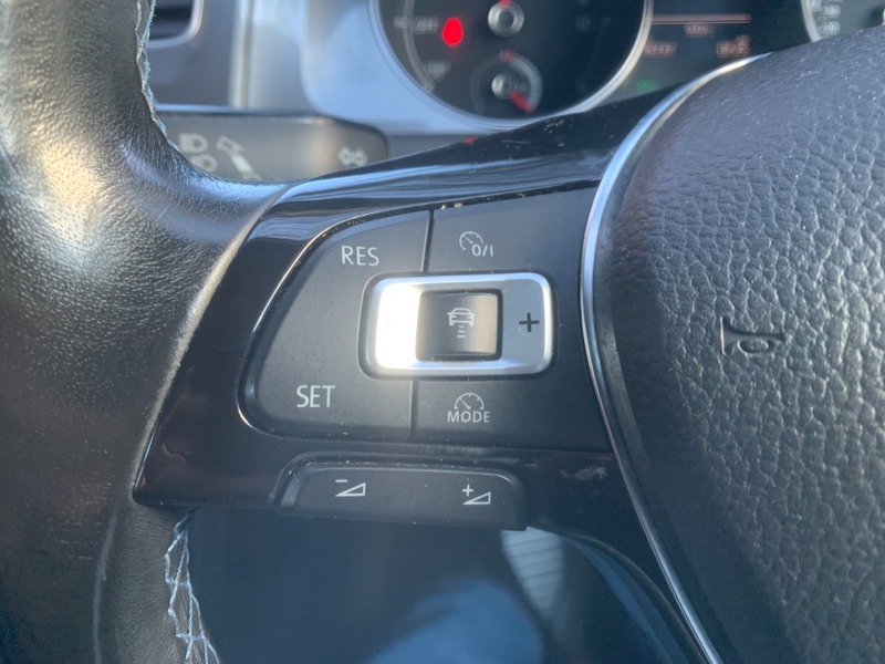 Used Volkswagen Golf 2015 for sale - 77342386: Photo 32