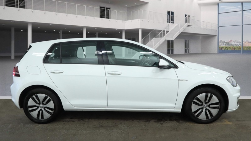 Used Volkswagen Golf 2015 for sale - 77342386: Photo 5