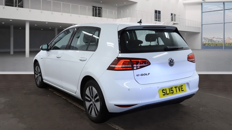 Used Volkswagen Golf 2015 for sale - 77342386: Photo 6