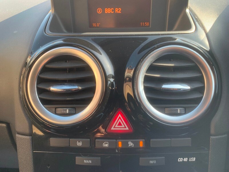 Used Vauxhall Corsa 2014 for sale - 77437897: Photo 19