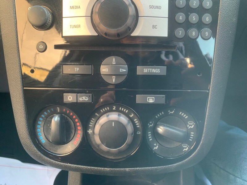 Used Vauxhall Corsa 2014 for sale - 77437897: Photo 21