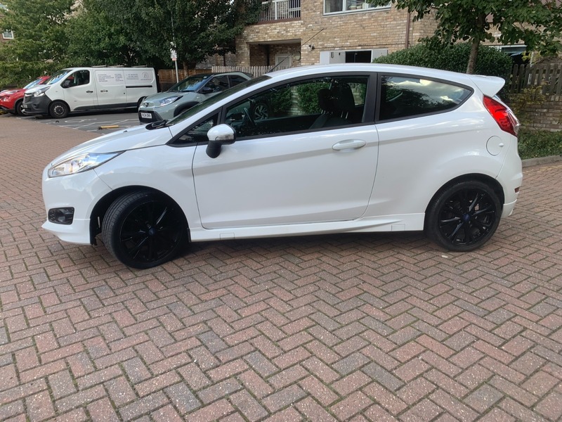 Used Ford Fiesta 2014 for sale - 75620226: Photo 4