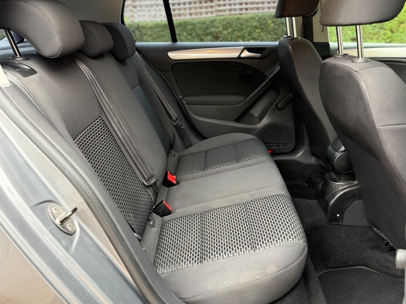 Used Volkswagen Golf 2012 for sale - 76547428: Photo 10