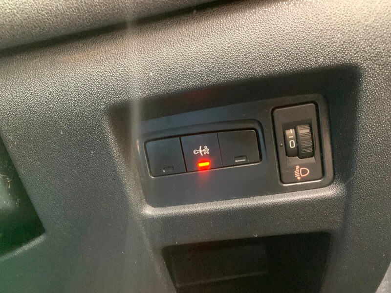 Used Citroen C4 2012 for sale - 76057168: Photo 17