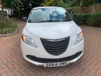 Used Chrysler Ypsilon 2014 for sale - 75340855: Photo
