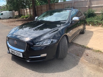 Used Jaguar XJ 2016 for sale - 79032840: Photo