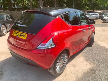 Used Chrysler Ypsilon 2013 for sale - 78479777: Photo