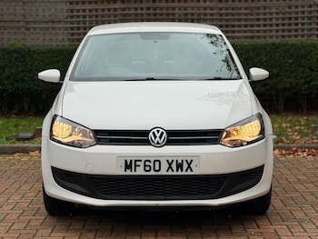 Used Volkswagen Polo 2010 for sale - 76407170: Photo