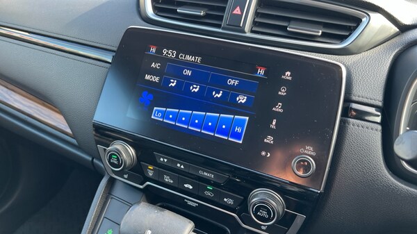Used Honda CR-V 2018 for sale - 75715357: Photo 32