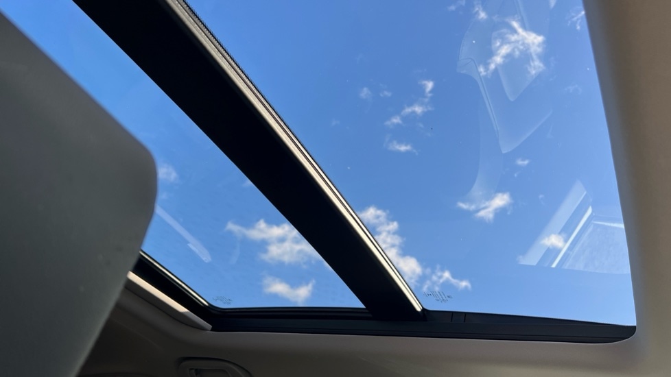 Used Honda CR-V 2023 for sale - 76871615: Photo 30