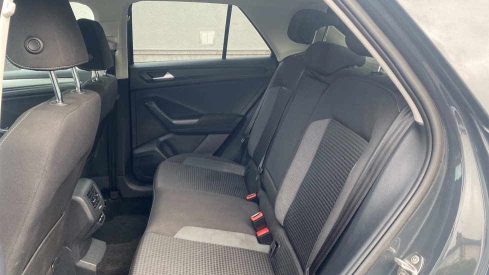 Used Volkswagen T-Roc 2021 for sale - 76872801: Photo 14