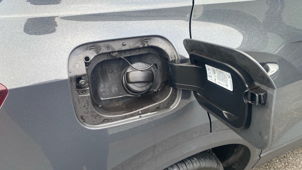 Used Volkswagen T-Roc 2021 for sale - 76872801: Photo 23