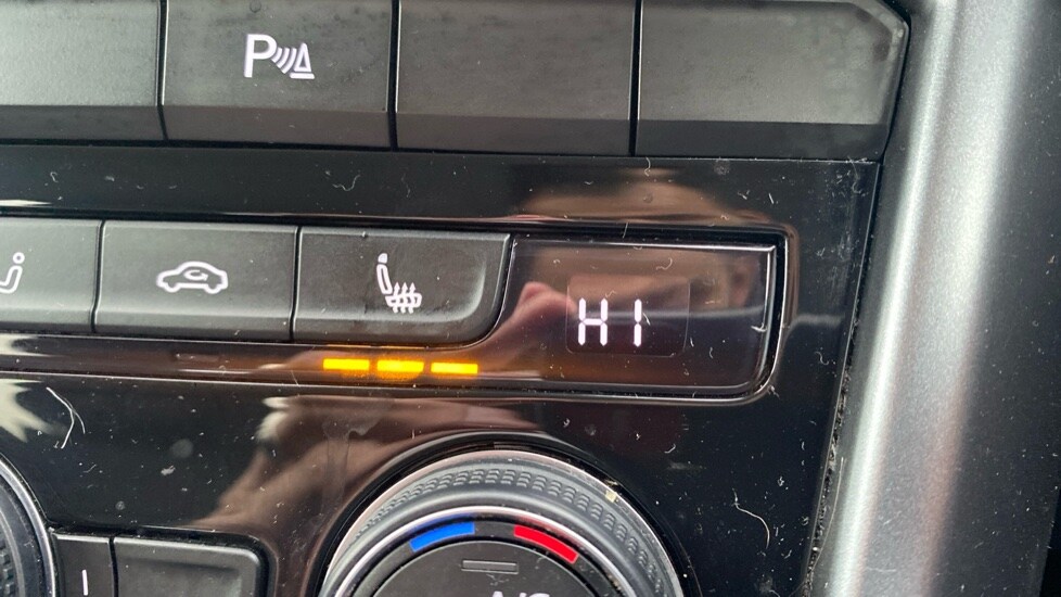 Used Volkswagen T-Roc 2021 for sale - 76872801: Photo 36