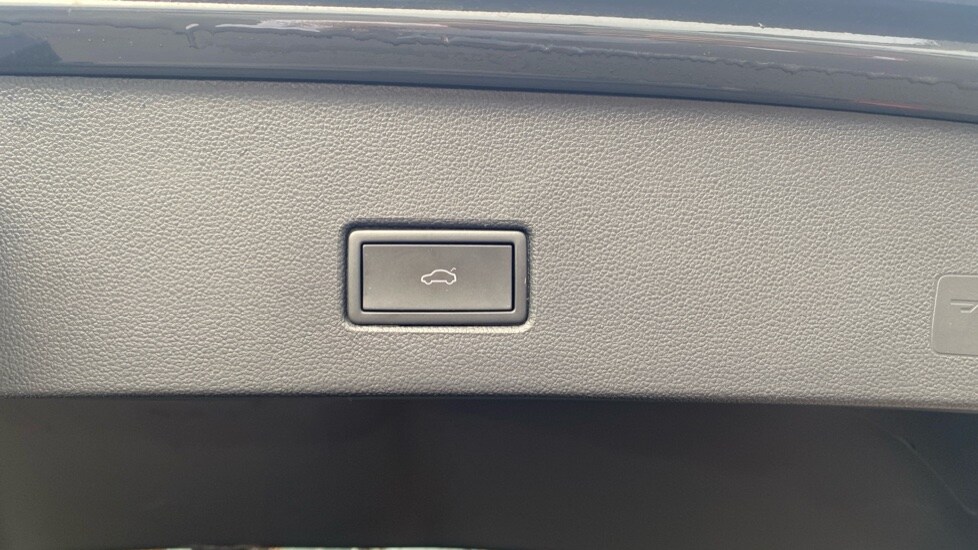 Used Volkswagen T-Roc 2021 for sale - 76872801: Photo 45