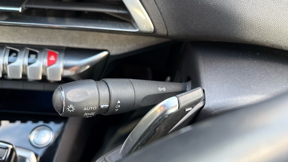 Used Peugeot 3008 2021 for sale - 76684369: Photo 25