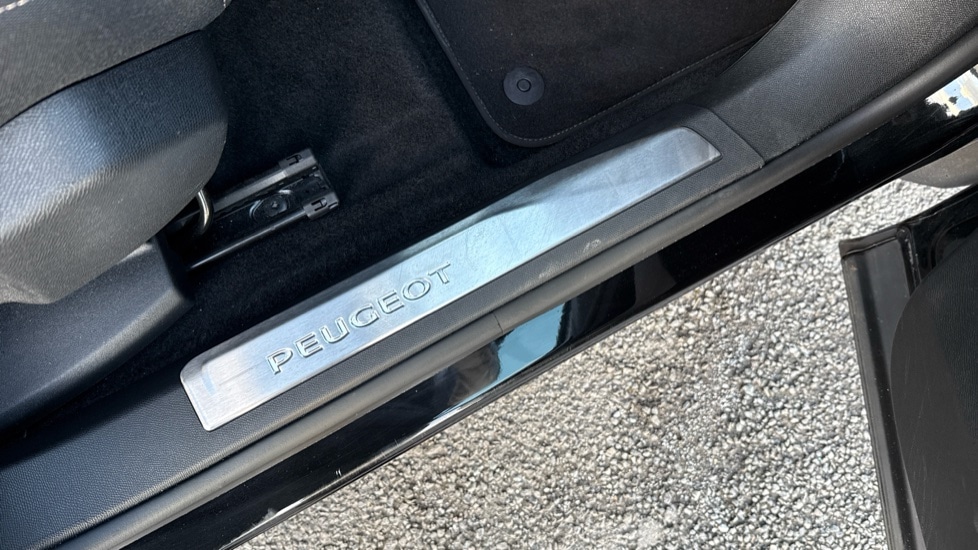 Used Peugeot 3008 2021 for sale - 76684369: Photo 37