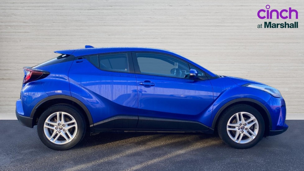 Used Toyota C-HR 2022 for sale - 76872129: Photo 2