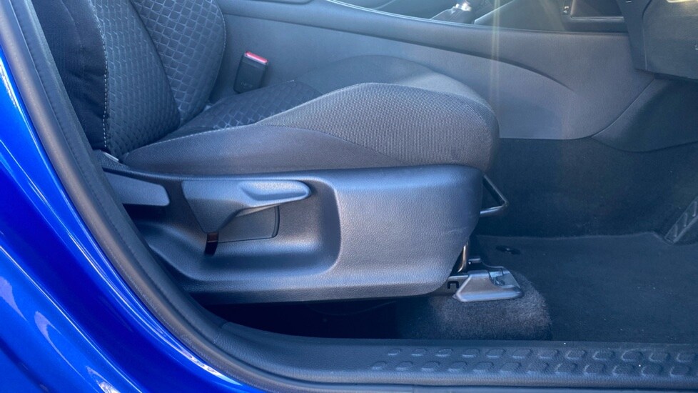 Used Toyota C-HR 2022 for sale - 76872129: Photo 34