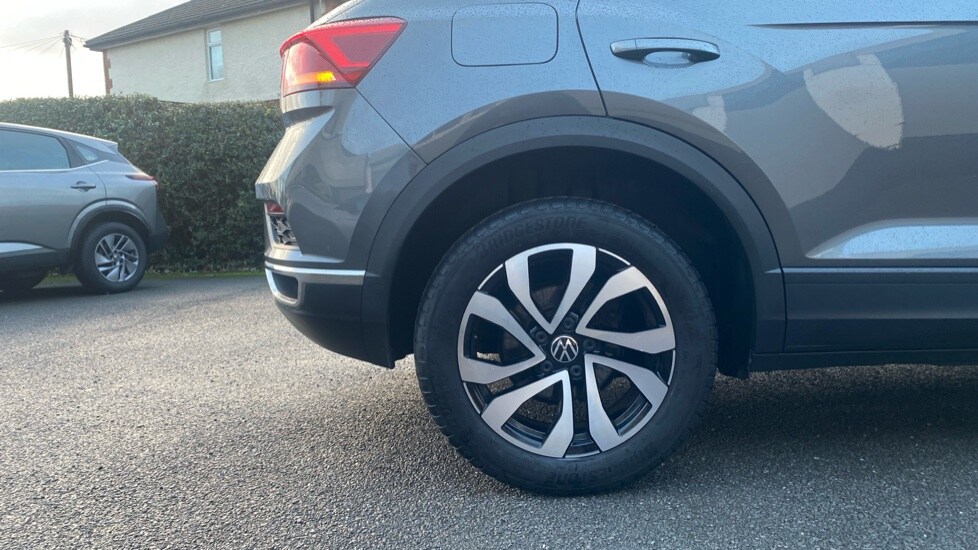 Used Volkswagen T-Roc 2021 for sale - 76874143: Photo 19