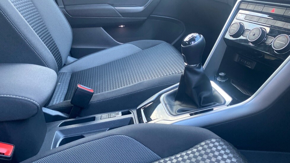 Used Volkswagen T-Roc 2021 for sale - 76874143: Photo 30