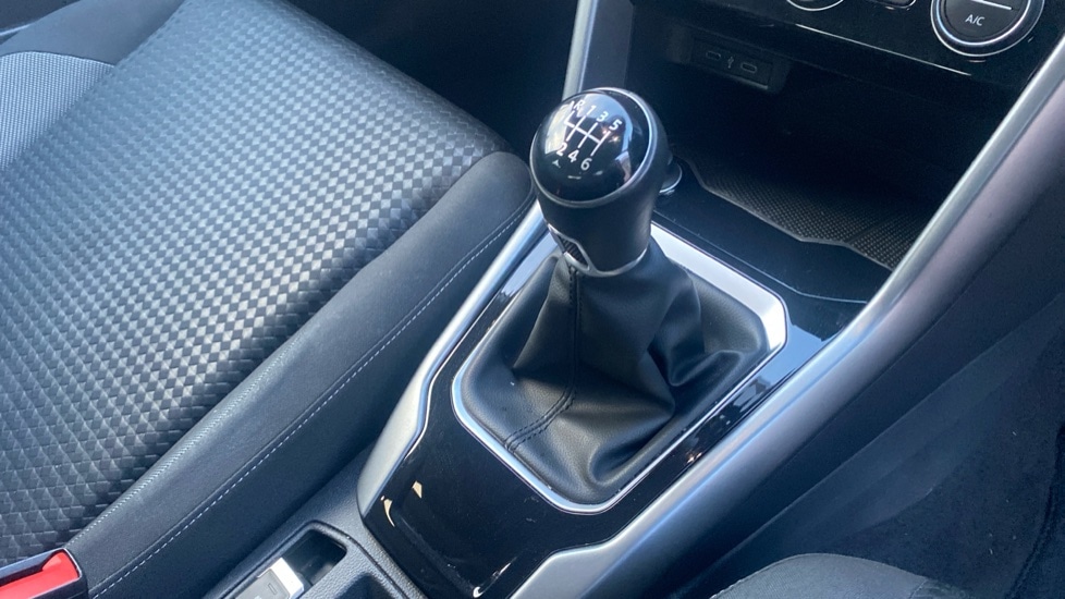 Used Volkswagen T-Roc 2021 for sale - 76874143: Photo 31