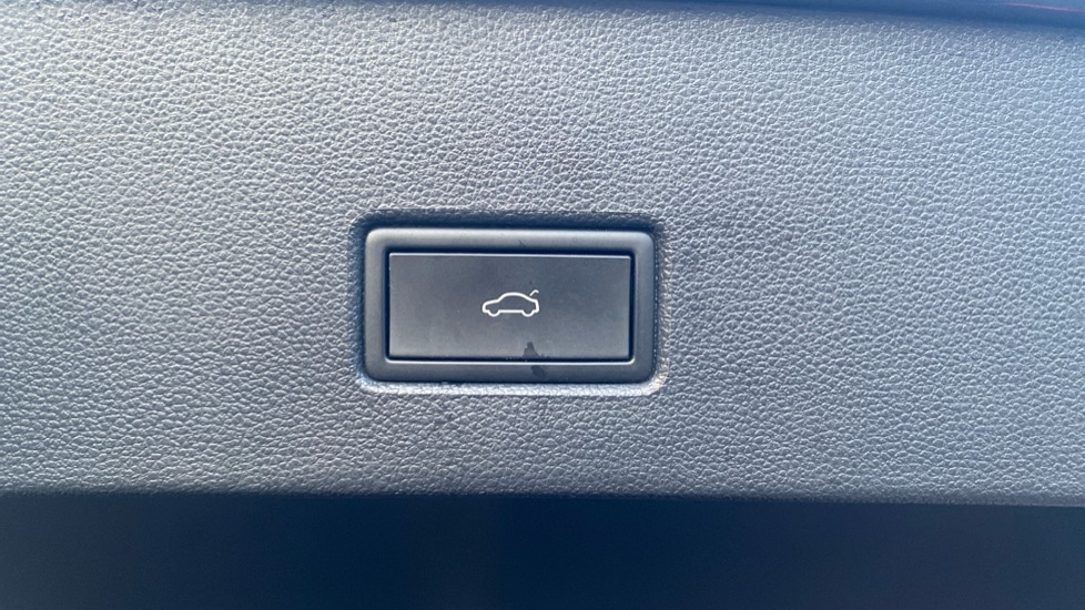 Used Volkswagen T-Roc 2021 for sale - 76874143: Photo 45