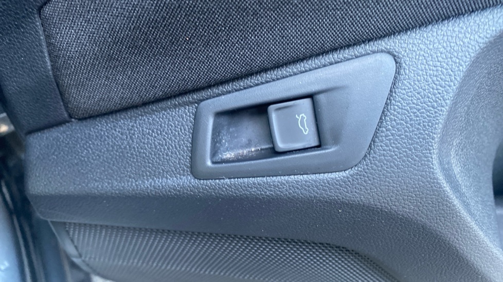 Used Volkswagen T-Roc 2021 for sale - 76874143: Photo 48