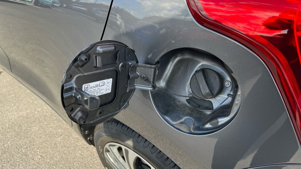 Used Suzuki Swift 2023 for sale - 76869690: Photo 23