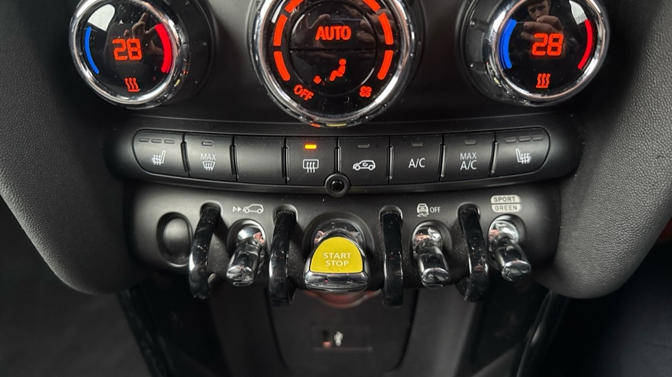 Used MINI Hatch 2021 for sale - 76872420: Photo 30