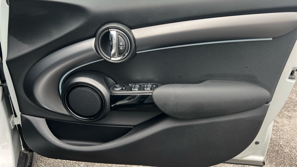 Used MINI Hatch 2022 for sale - 76869527: Photo 32