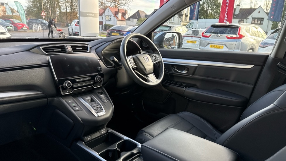 Used Honda CR-V 2022 for sale - 76872115: Photo 2