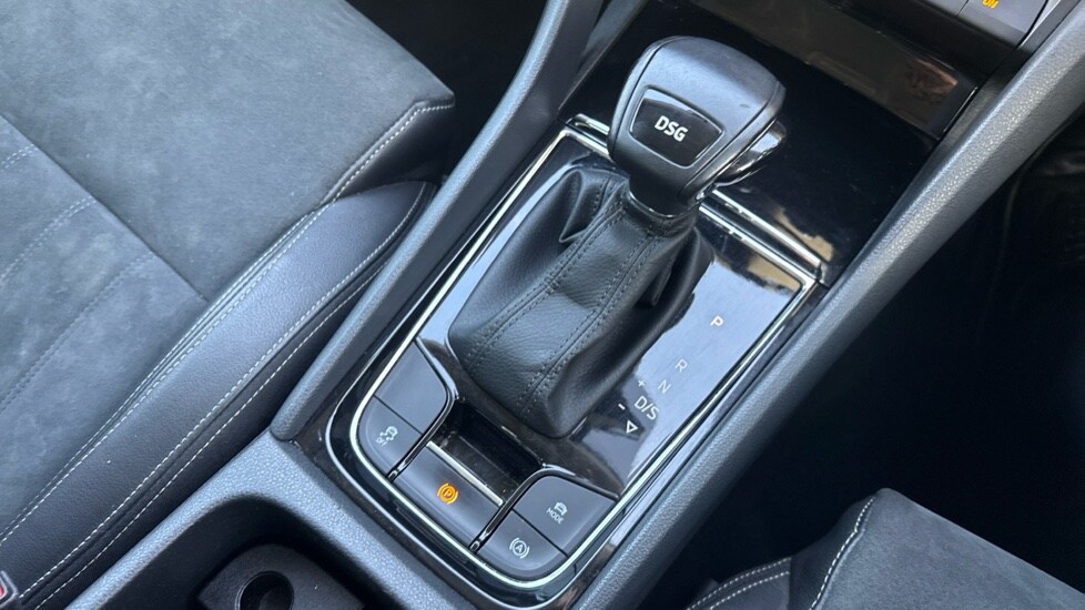 Used Skoda Karoq 2019 for sale - 76872489: Photo 31