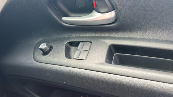 Used Toyota Aygo X 2023 for sale - 75158383: Photo 29
